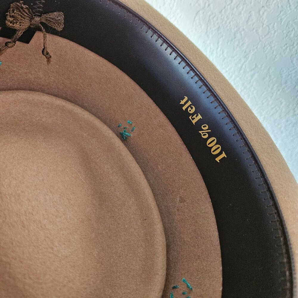 Vintage Tan A. Adams & Spire Hat with OOAK Hand Embroidery Bees Bugs L 7 1/2 - Picture 7 of 9